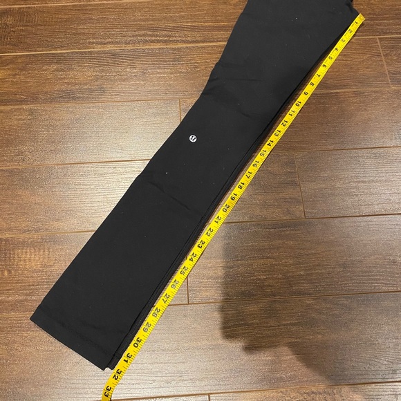 LULULEMON leggings (size 2 or 4) - Picture 7 of 11